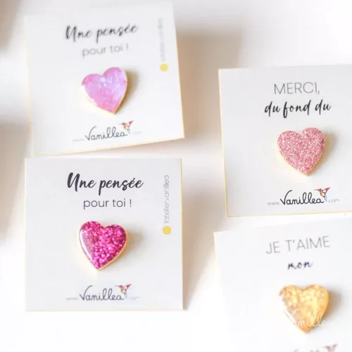 Pin's petits mots coeur